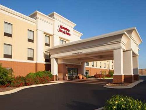 Hampton Inn & Suites Chicago/Сент-Чарлз Екстер'єр фото