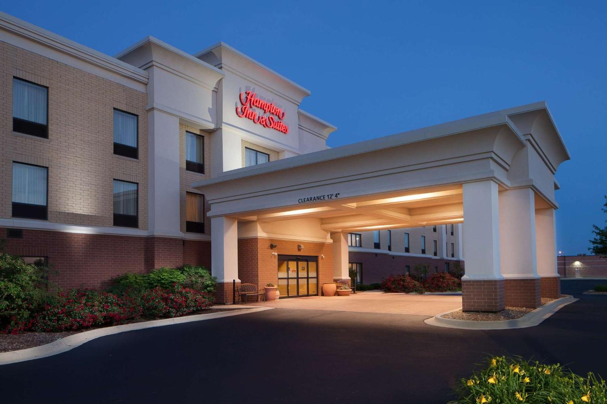 Hampton Inn & Suites Chicago/Сент-Чарлз Екстер'єр фото
